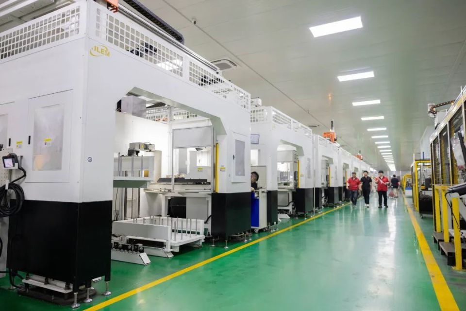 2024年臺州金清鎮規上工業總產值達124.93億元，147家規上企業展現信息科技新動能